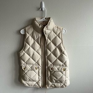 Cream j.crew quilted puff vest